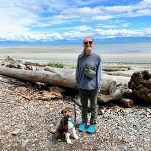 Meet your Posher, Holly